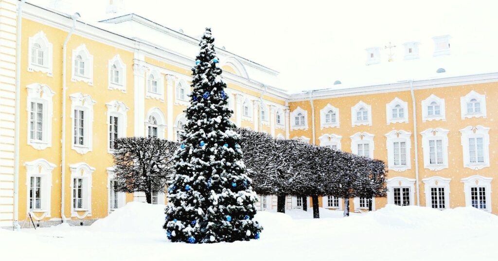 The Perfect Artificial Christmas Tree for Holiday Magic